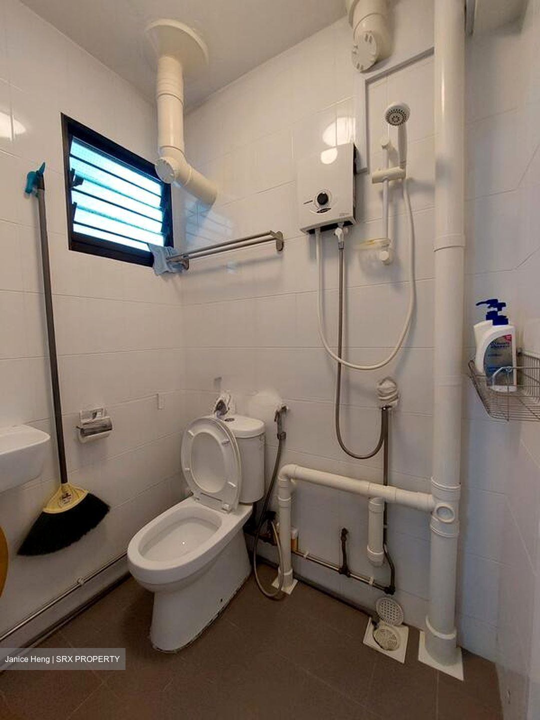 Changi Road (Bedok), HDB 3 Rooms #578683561